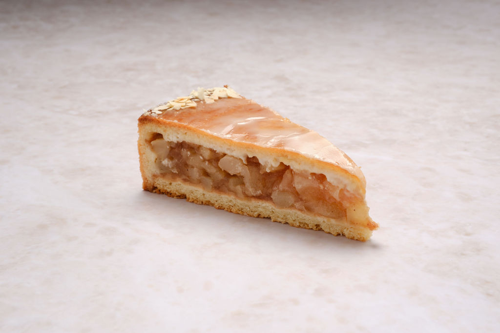 Stück Gedeckter Apfelkuchen